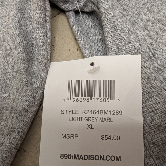 89th + Madison gray & silver cold shoulder sweater extra large XL NWT - Picture 13 of 13